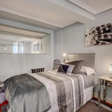 Historic Building, Centrally Located, Close To Eve Apartment *